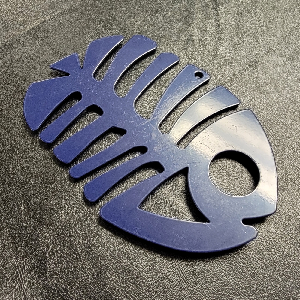 Fish Bone Trivet - Picture 4 of 10